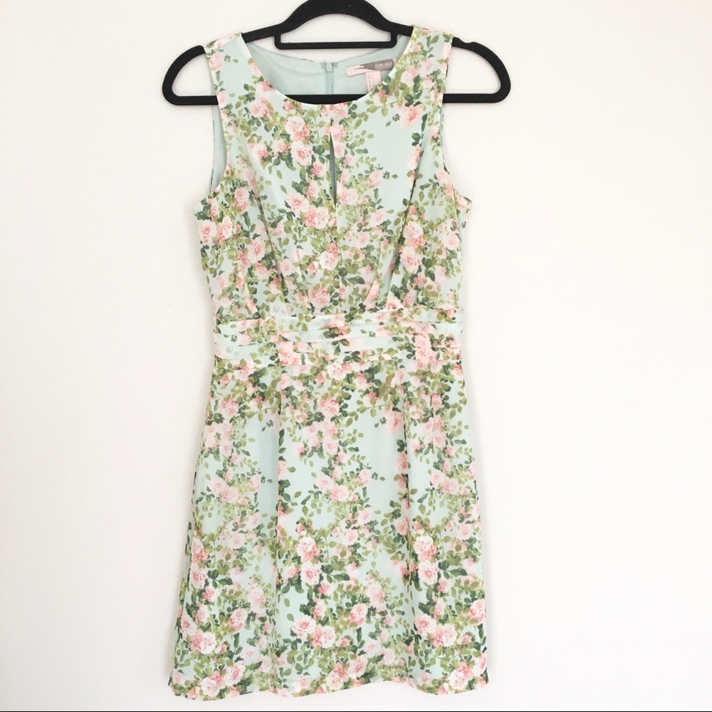 Forever 21 Contemporary Floral Mini Dress S